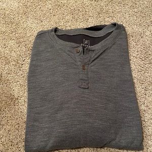 Men’s long sleeve shirt